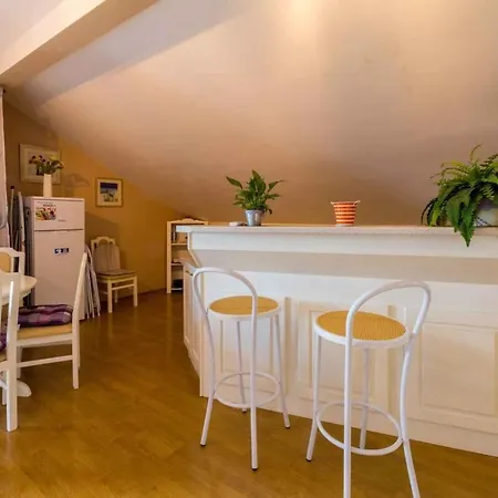 Apartment Studio In 39241 Crikvenica