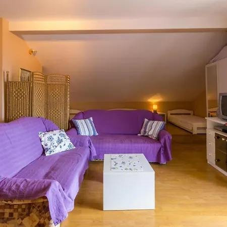 Apartment Studio In 39241 Crikvenica
